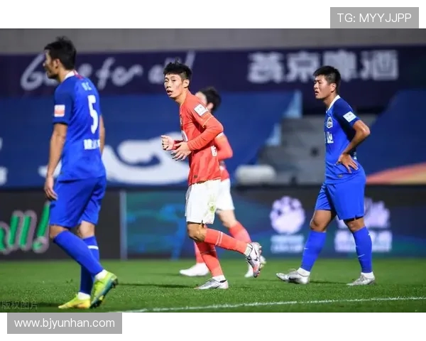 南京篮球队的节奏变革引发热议球迷期待新风格的崛起与发展