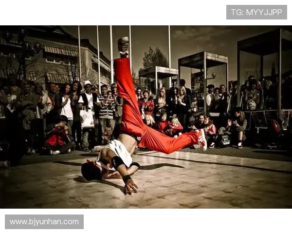 广州街舞队的区域防守策略分析与街舞文化的深度融合探讨