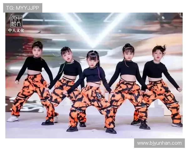 街舞文化的碰撞与融合:探秘杭州街舞队的竞技与创意之旅 街舞文化的碰撞与融合:探秘杭州街舞队的竞技与创意之旅